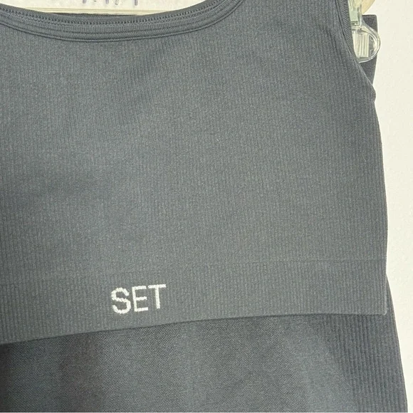 SET Active Black Athletic Set - Picture 3 of 5